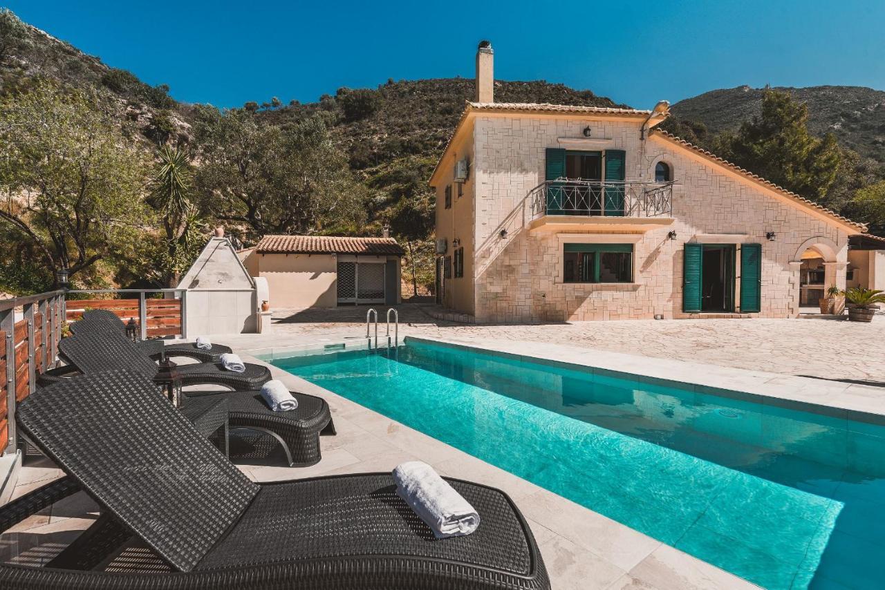 Villa Kanalos - Private Pool & Stunning Views, By Zantewize Kalamákion Exteriér fotografie